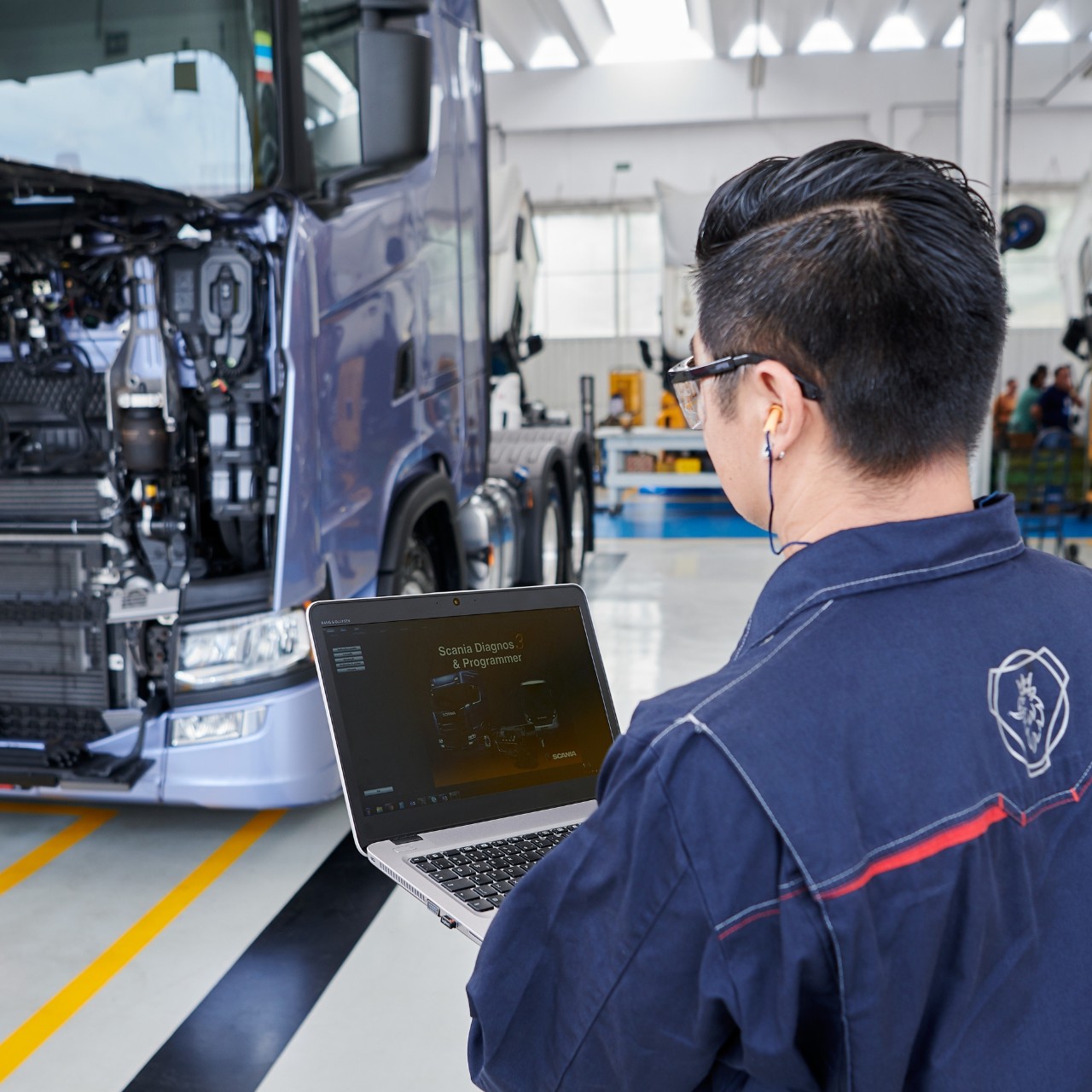 Scania dealer and workshop, Codema.

Scania Diagnos and Programmer.